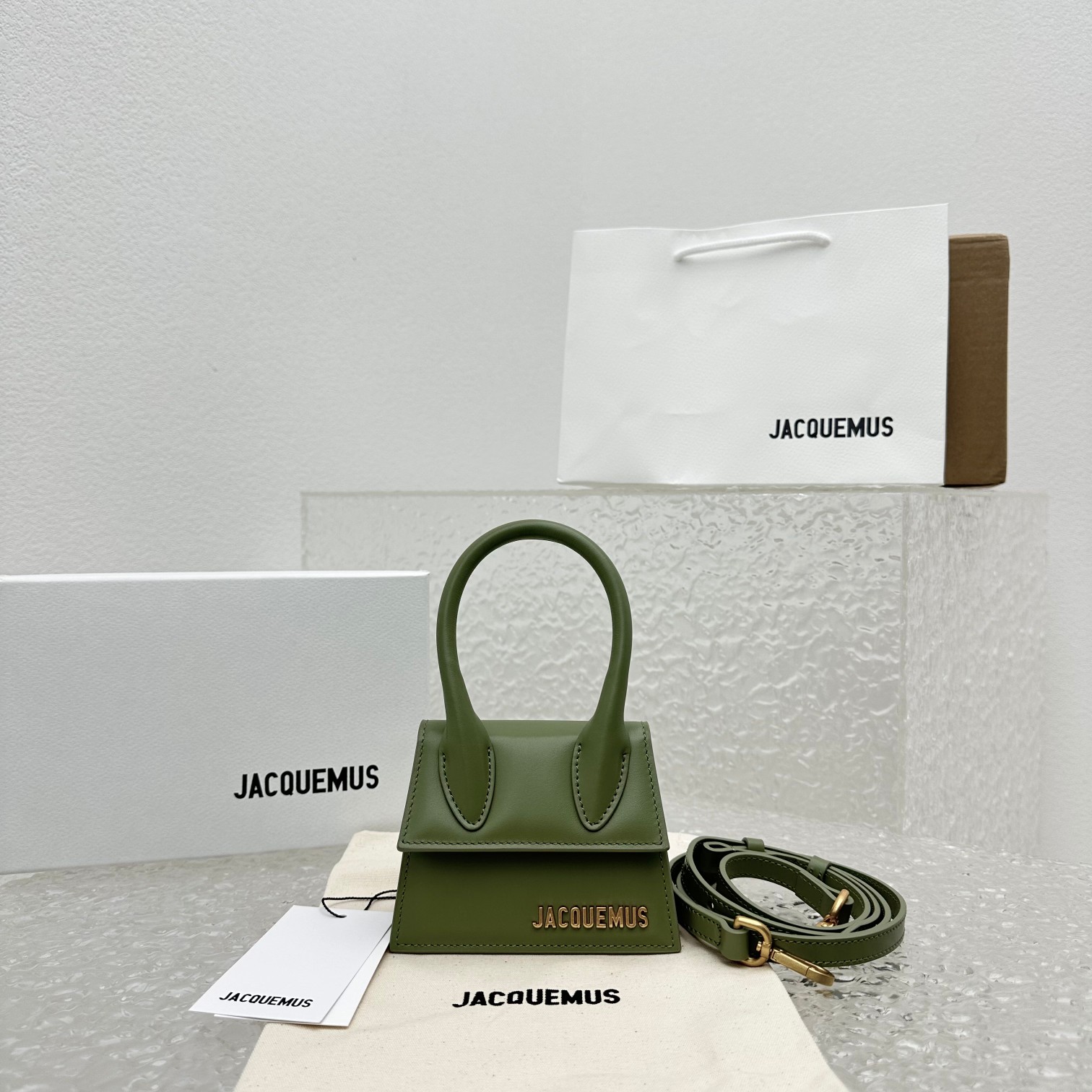 Jacquemus̶_Mini_Bag-12x8